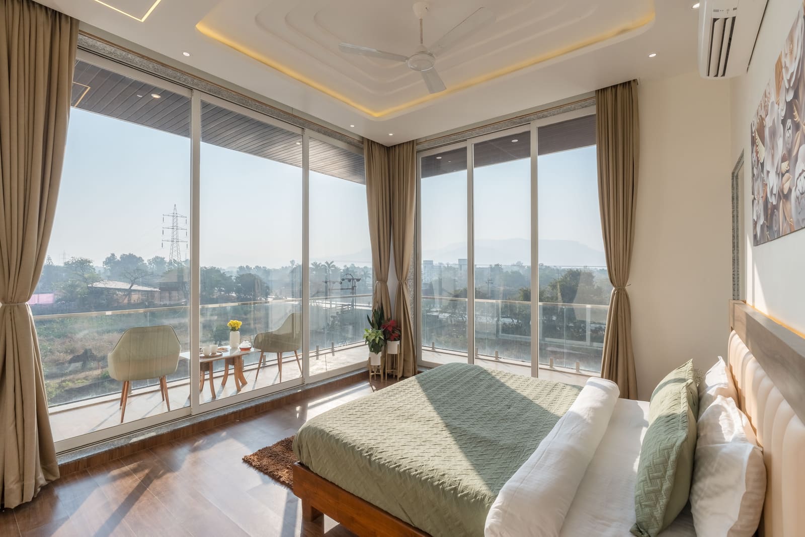 Three bedrooms, room for six